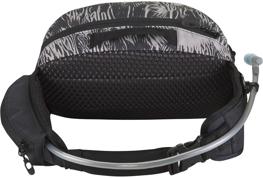 Dakine Hot Laps Hydration Pack - 5L/70oz Reservoir Sandblast - Image 2