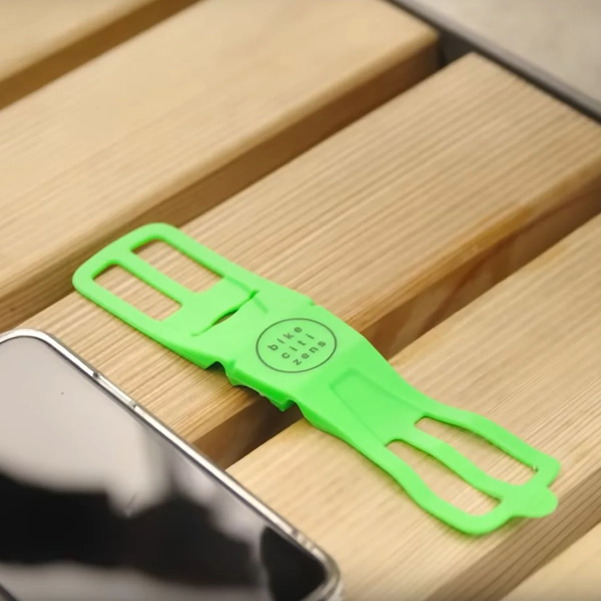 FINN - Universal Bicycle Phone Mount - Green - Image 10