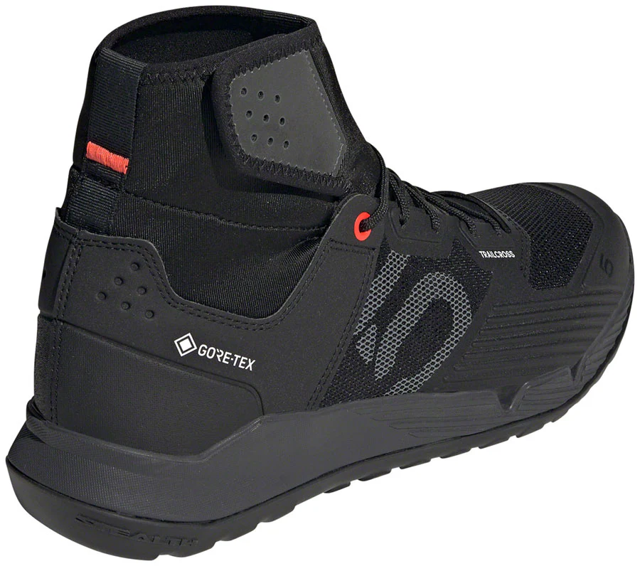 Five Ten Trailcross GTX Flat Shoes - Mens Core BLK / DGH Solid Gray / FTWR White 11 - Image 4