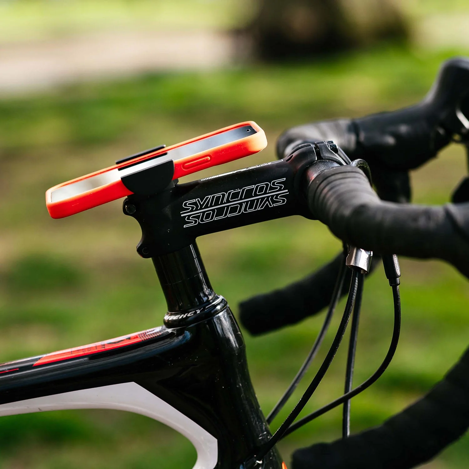 Loop - Micro Mount - Ultra-Compact Stem Cap Phone Mount - Image 16