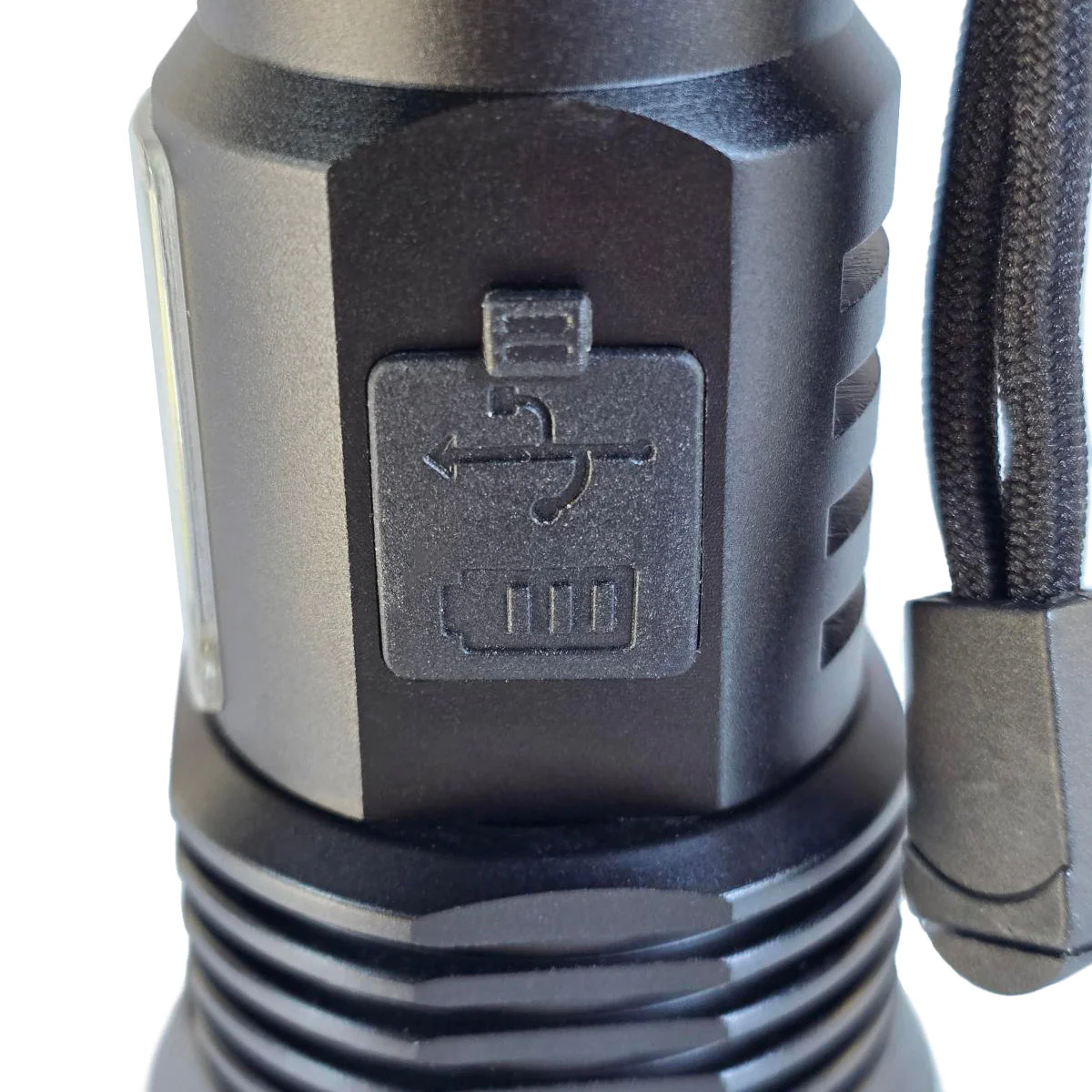 Muctac CHARGE Flashlight, 5000+ LMS, Zoomable, LED, USB, IP65, Aluminum Alloy - Image 4