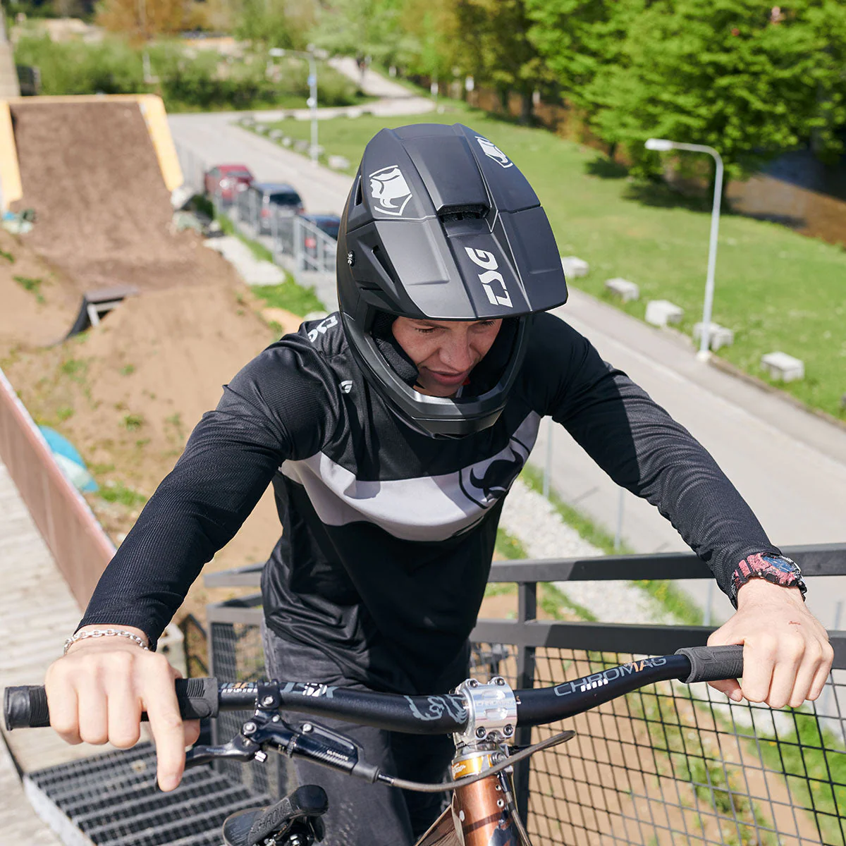 TSG - Sentinel Helmet - Full Face Downhill MTB - Image 11