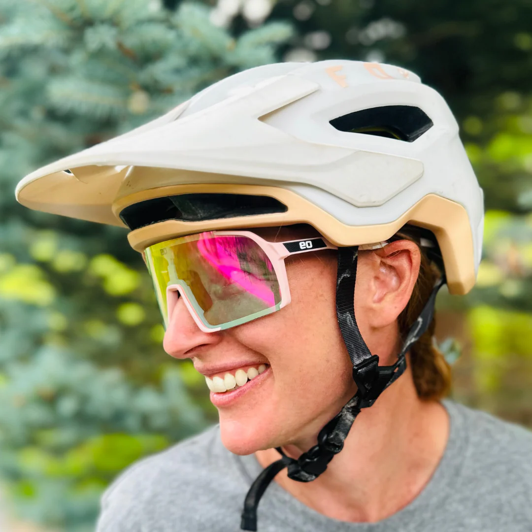 Uno Mas Photochromic+ - Image 18