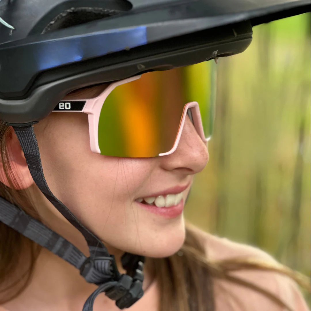 Uno Mas Photochromic+ | Small / Youth - Image 3