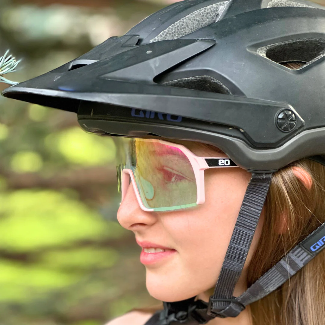 Uno Mas Photochromic+ | Small / Youth - Image 4